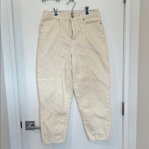 a new day Cream High-Rise Jeans